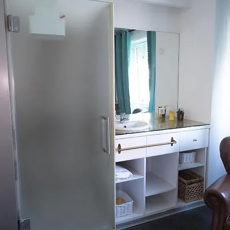 Collector's Konukevi 3*