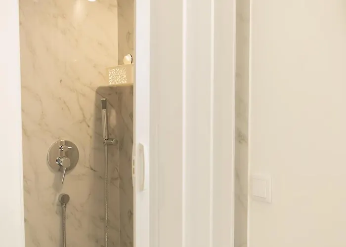 ゲストハウス Collector's ブラガ